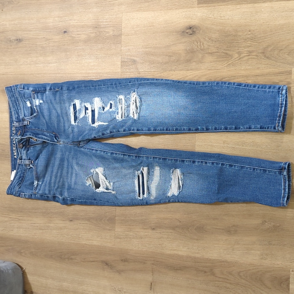 AEO Next Level Stretch Distressed Crop Jeggings